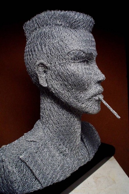 wire_gracejones
